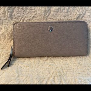 Friday Sale ‼️ NWT Kate Spade Continental Wallet